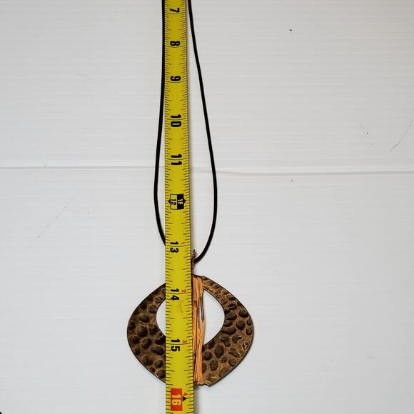 Round Thin Hammered Brass Copper Wire Wrapped Large Pendant 26" Unsigned - Picture 6 of 6